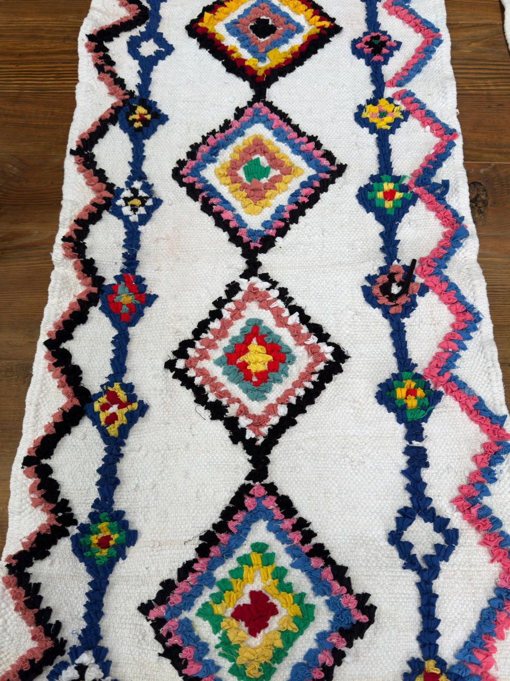 Bath rug hand woven 35 - 90 x 50 cms