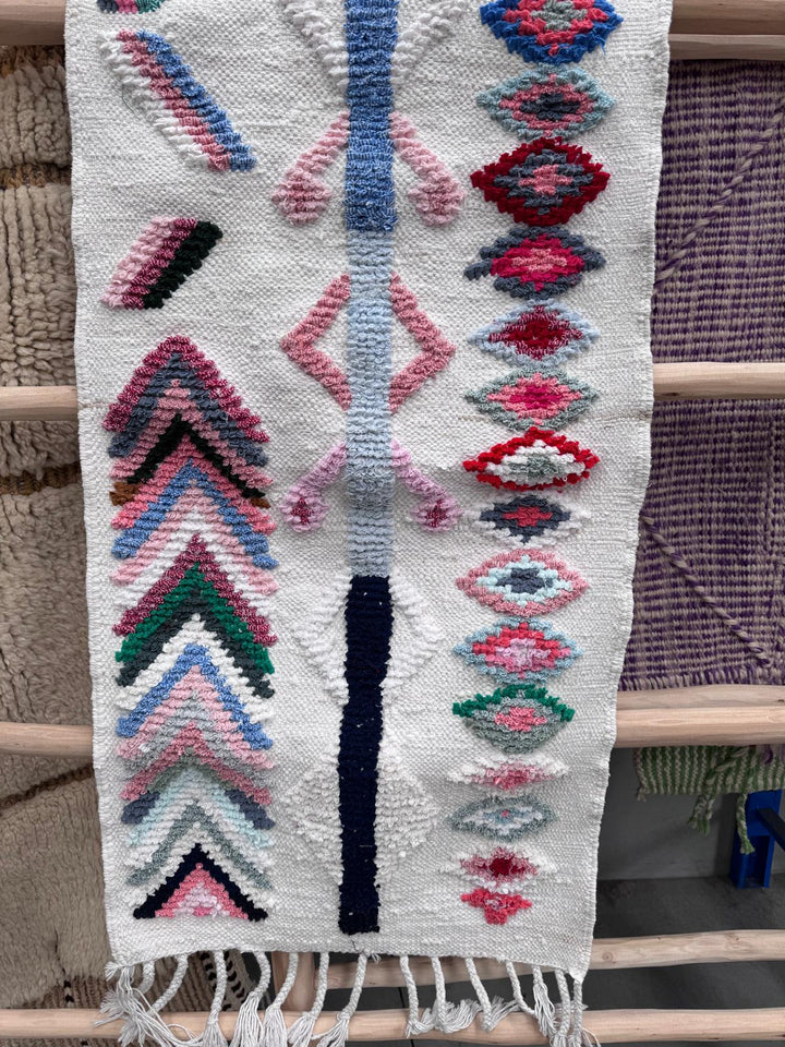 Bath rug hand woven 34 - 90 x 50 cms